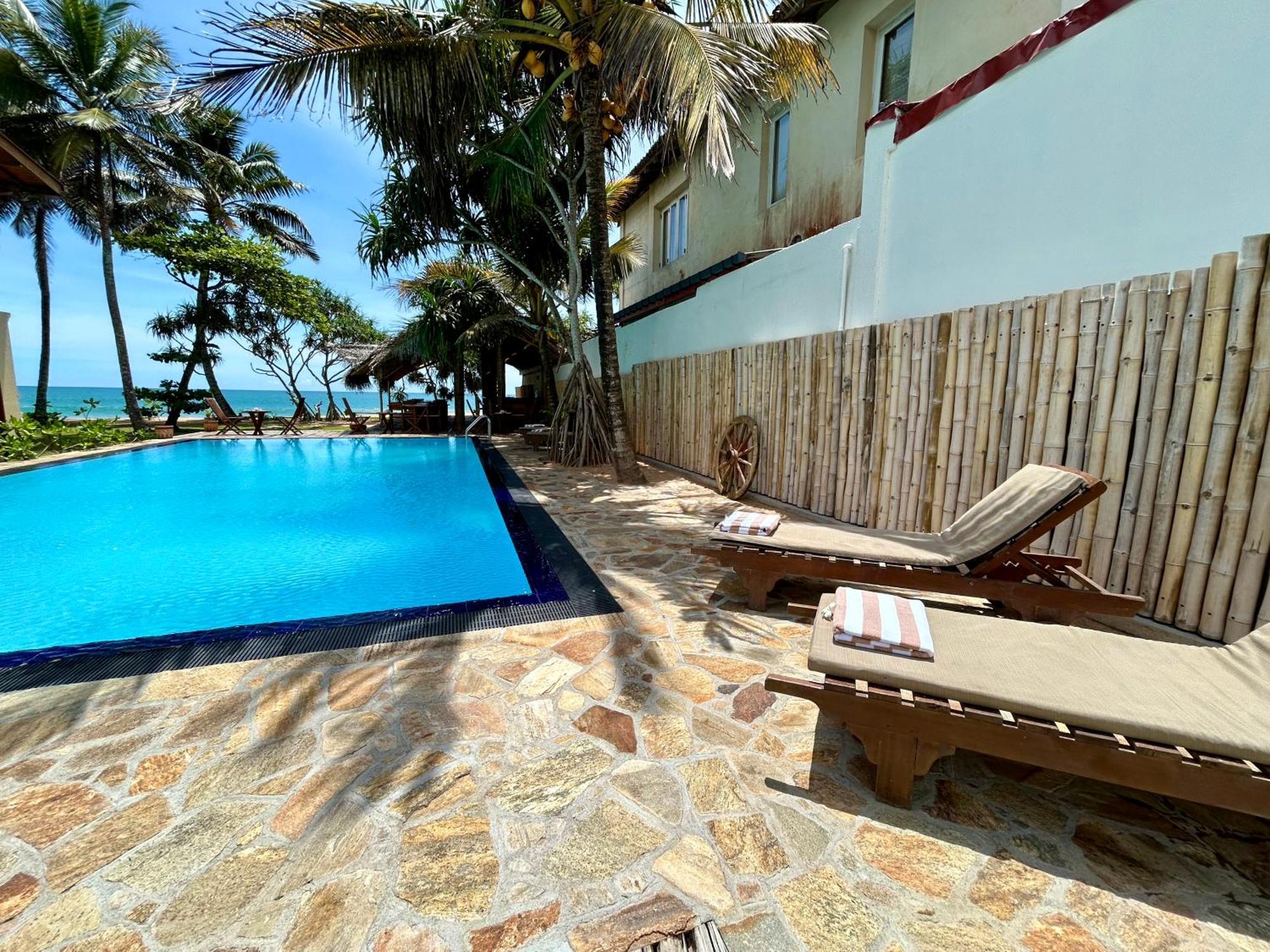 Bombay Bicycle Club Bentota Hotel Exterior photo