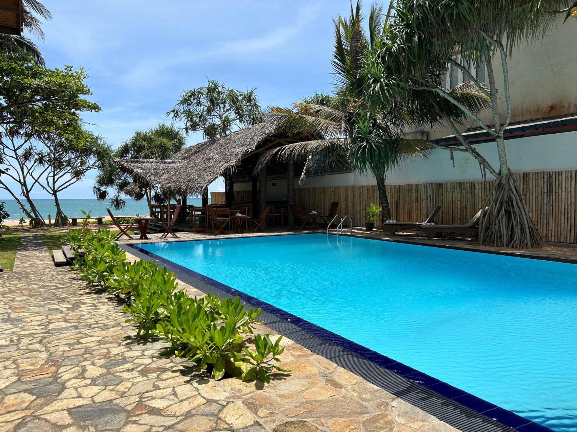 Bombay Bicycle Club Bentota Hotel Exterior photo